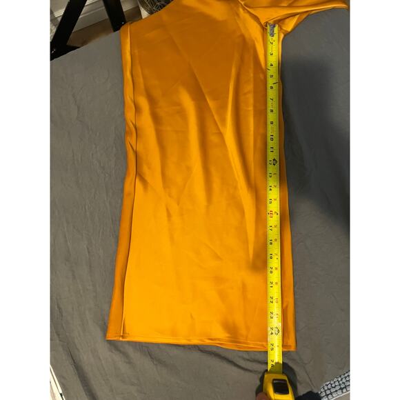 Joie Women’s Wide Leg Satin Pants Yellow Gold Size 8— Lightweight Flow Draped - Picture 8 of 8